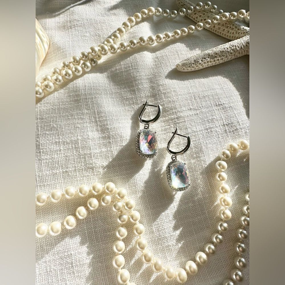 Iridescent silver color cubic zirconia earrings - Picture 10 of 10